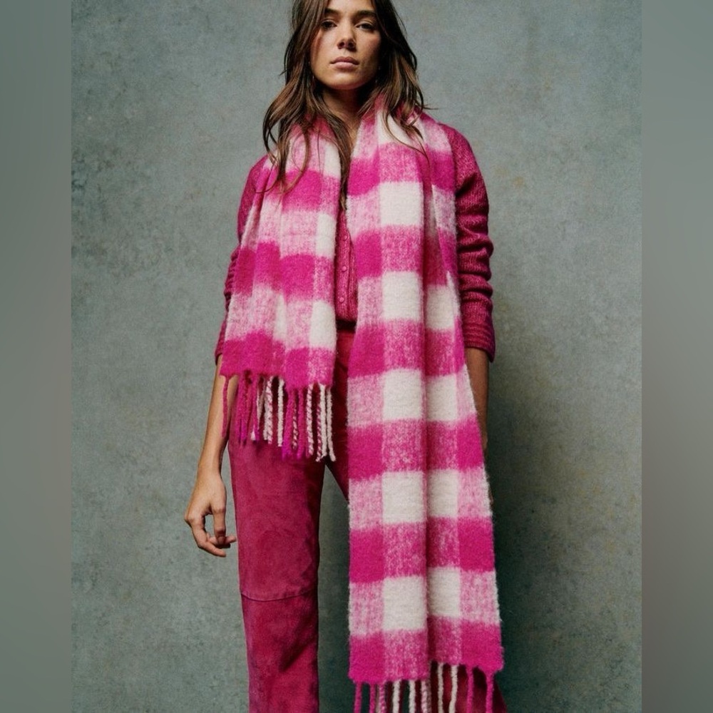 NWT 🏷️ Sezane Louise Scarf Pink